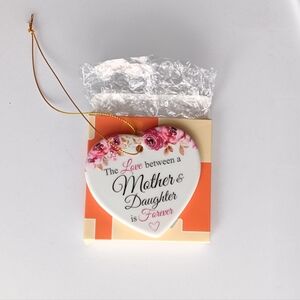 NewEleven Heart Shaped Ceramic Ornament Love Between Mother & Daughter White